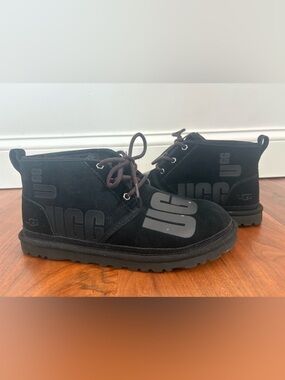 Ugg Neumel Scattered Graphic Chukka Boot